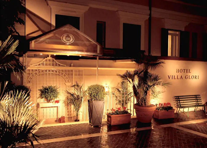 Hotel Glori 4*