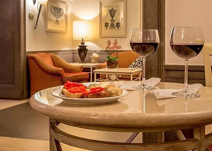 Otel Glori 4*